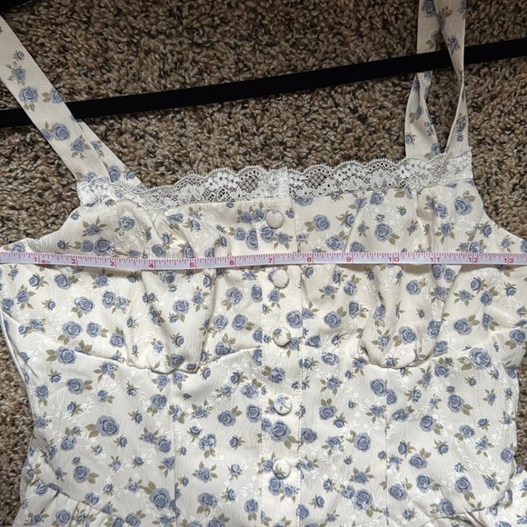 CIDER FLORAL DRESS SIZE XS - Picture 7 of 8